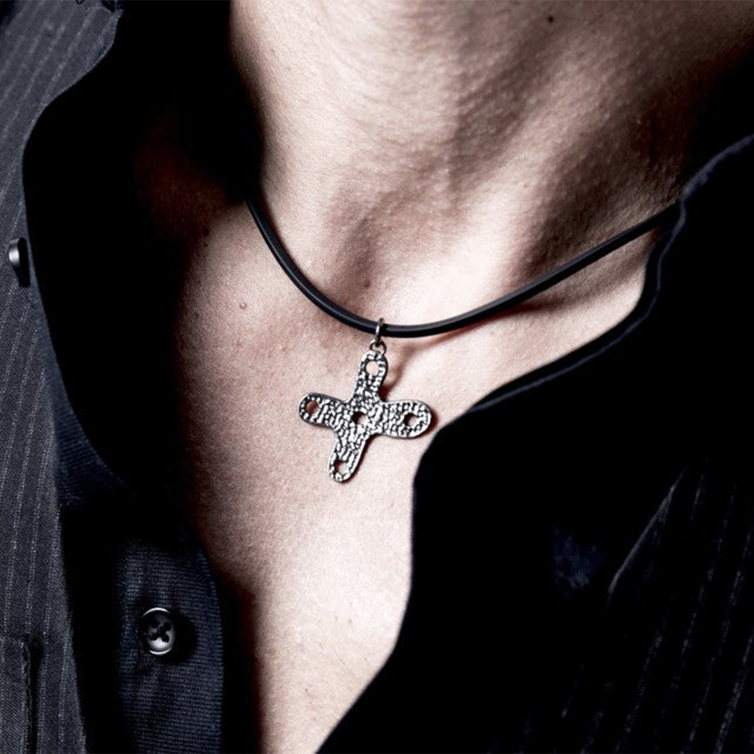 Pendente X71 collana in caucciù